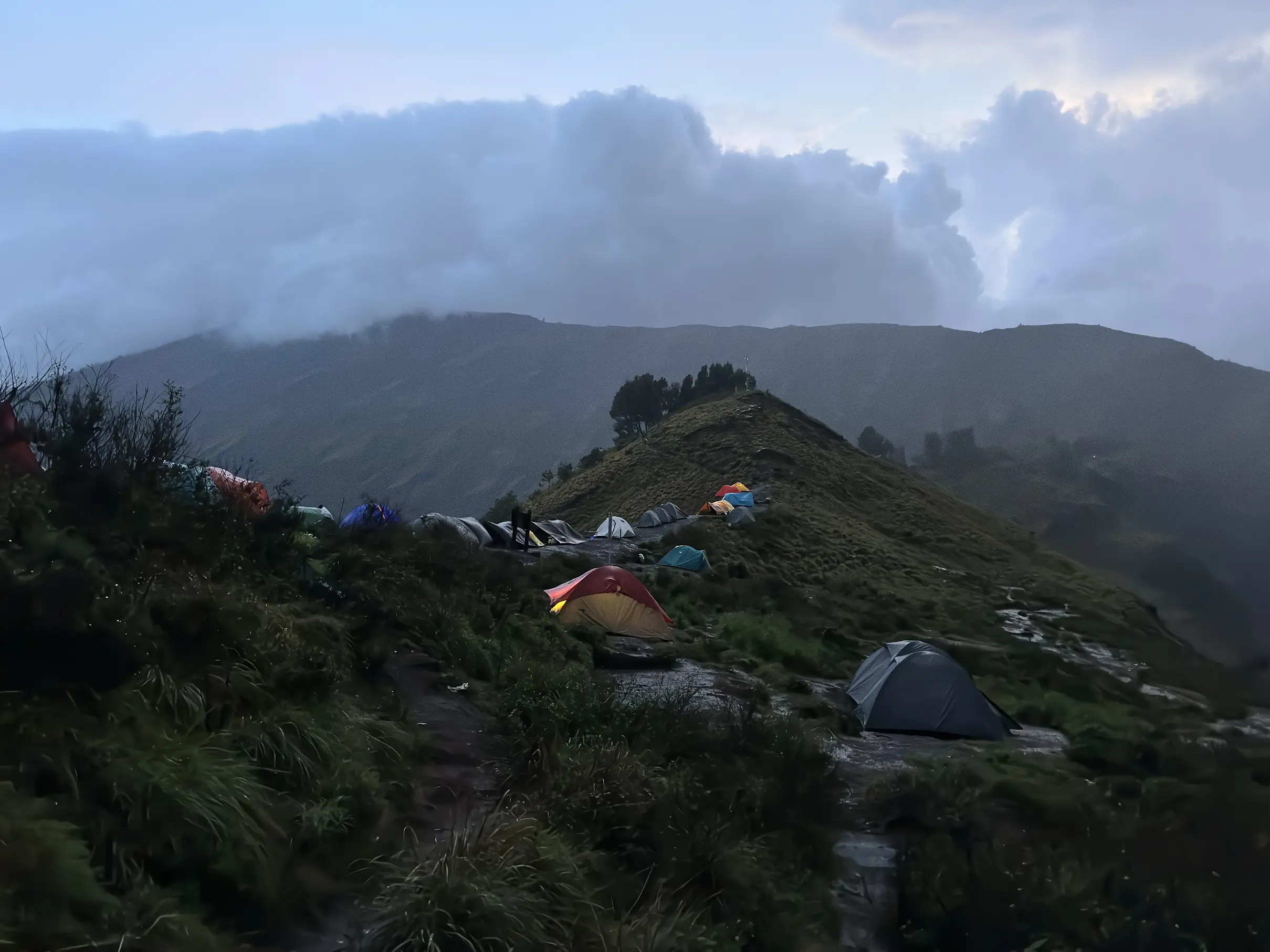 Rinjani base camp tents
