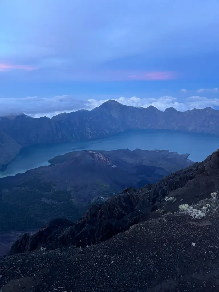 Rinjani crater at night