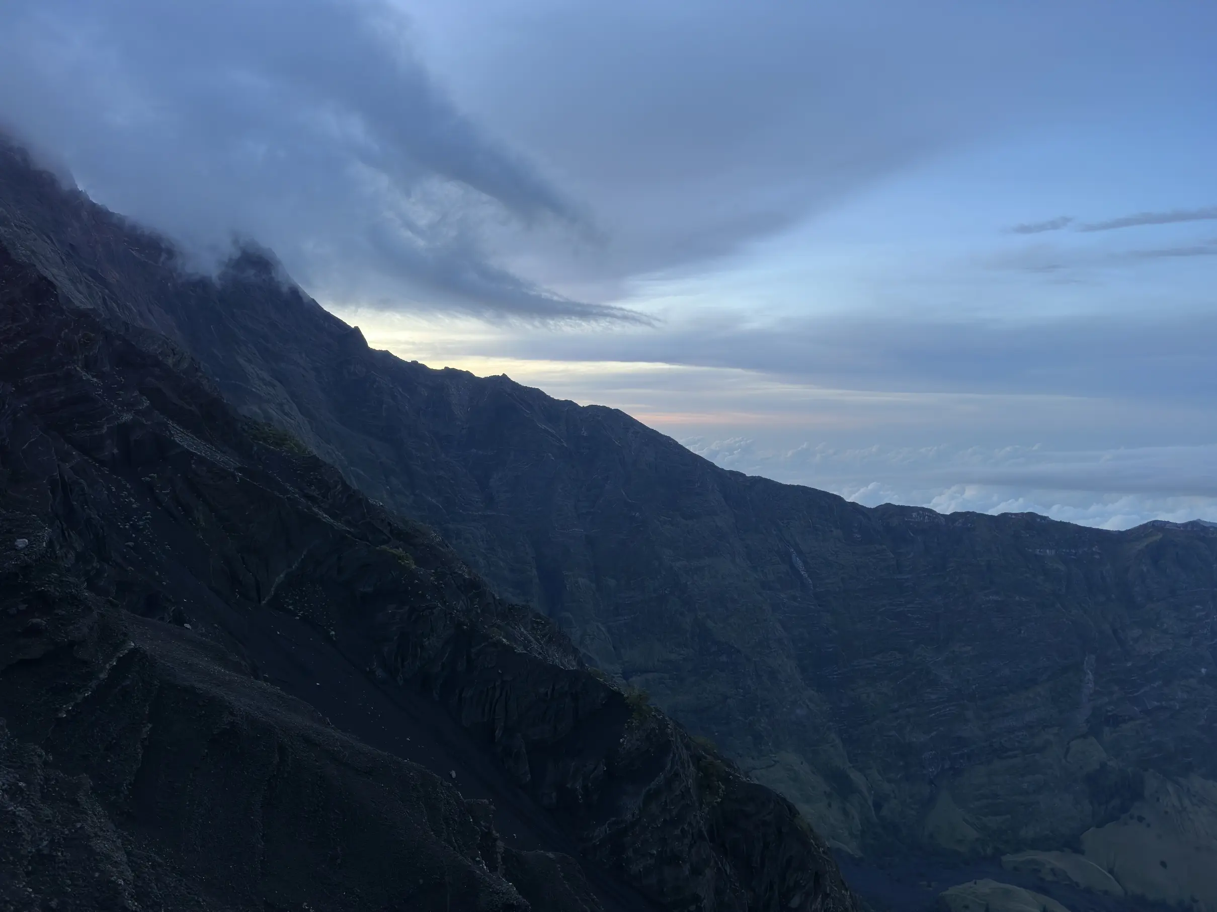 Rinjani at night
